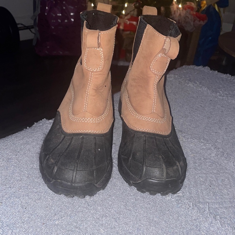 Winter boots